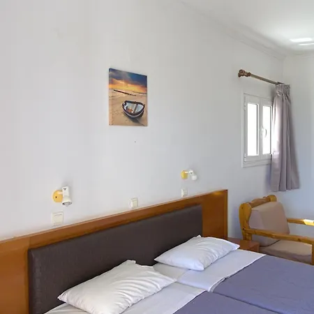 Hotel apartamentowy Amoudi Studios Apartments Hotel Ammoudi