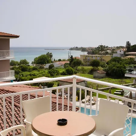 Hotel apartamentowy Amoudi Studios Apartments Hotel Ammoudi