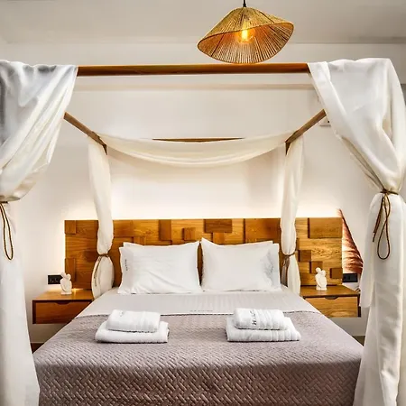 Amoudi Studios Apartments Hotel アパートホテル 3*